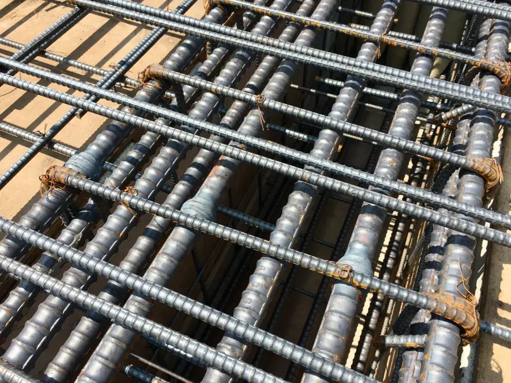 ☆正社員☆　鉄工スタッフ