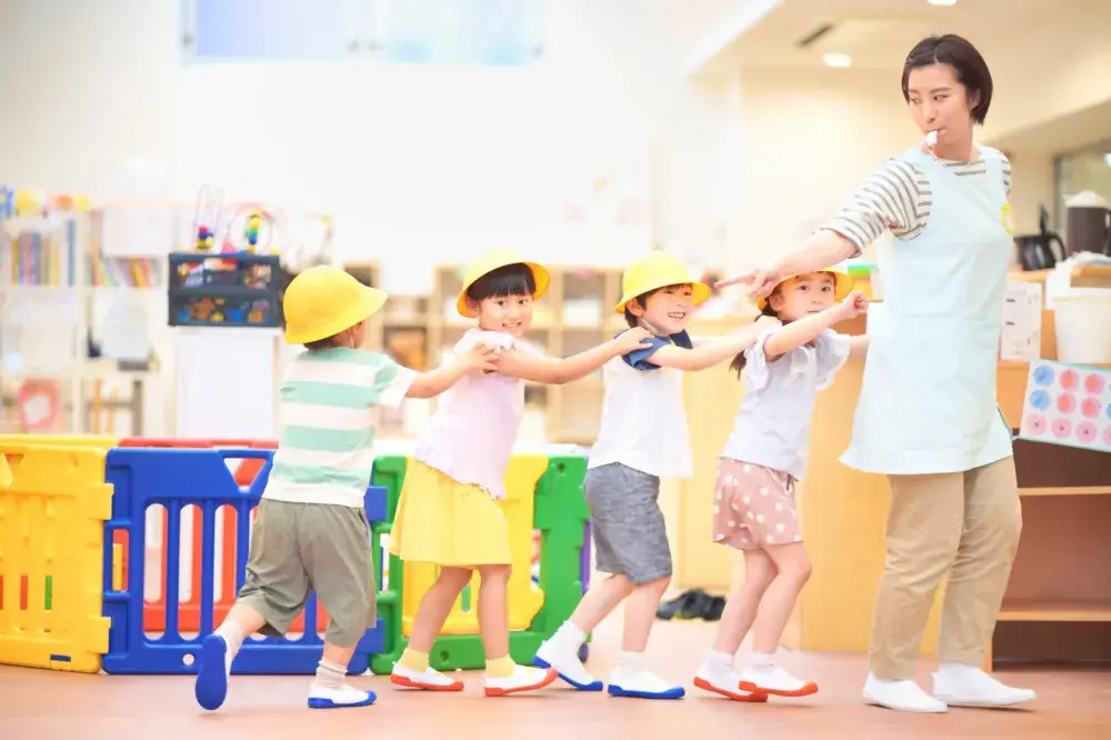 【正職員募集】幼稚園教諭の募集｜年間休日130日以上