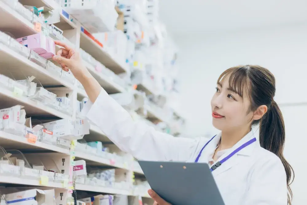 年間休日123日、残業ほぼなし◎|薬剤師募集