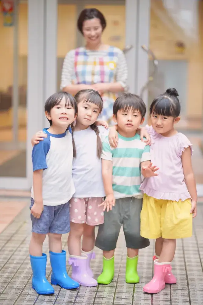 幼稚園教諭（クラス担任）／美しが丘幼稚園／資格必須